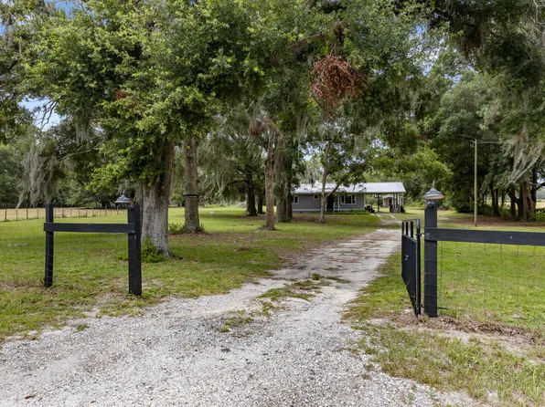 10715 NE 349th Hwy, Old Town, FL 32680
