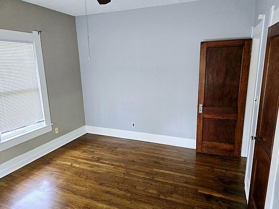 3rd image of 772 N Main St