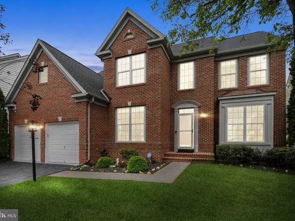 3715 Renoir Ter, Chantilly, VA 20151