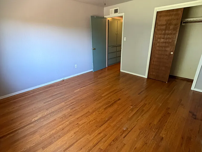 5926 Sierra Dr — Photo 10