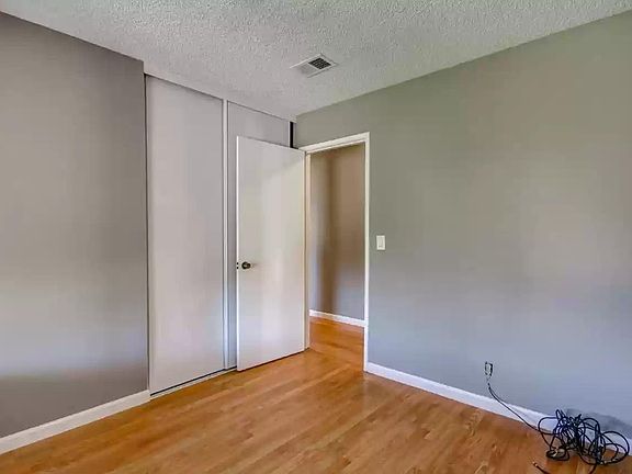 5th image of 11938 Apatite Ave
