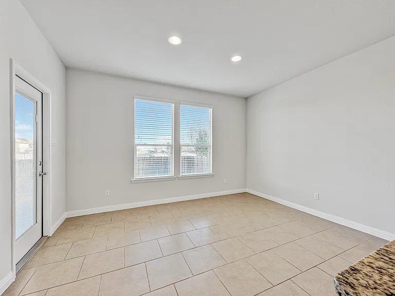 3618 Kennedy Grace Ln — Photo 27