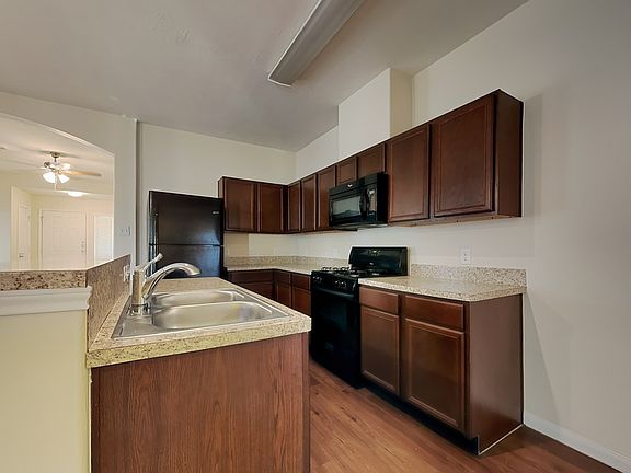 4th image of 15739 Regal Trace Ln
