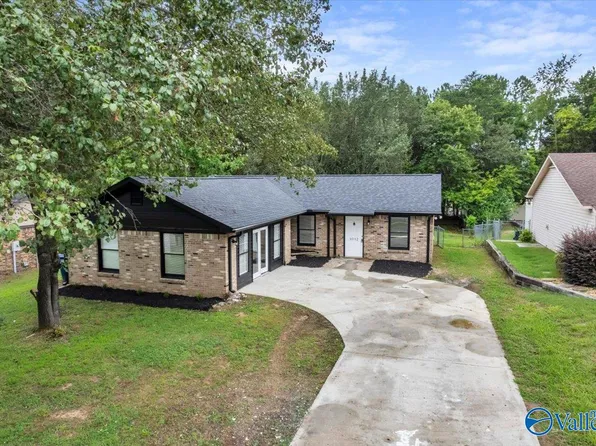 1012 Riverchase Rd SE, Huntsville, AL 35803