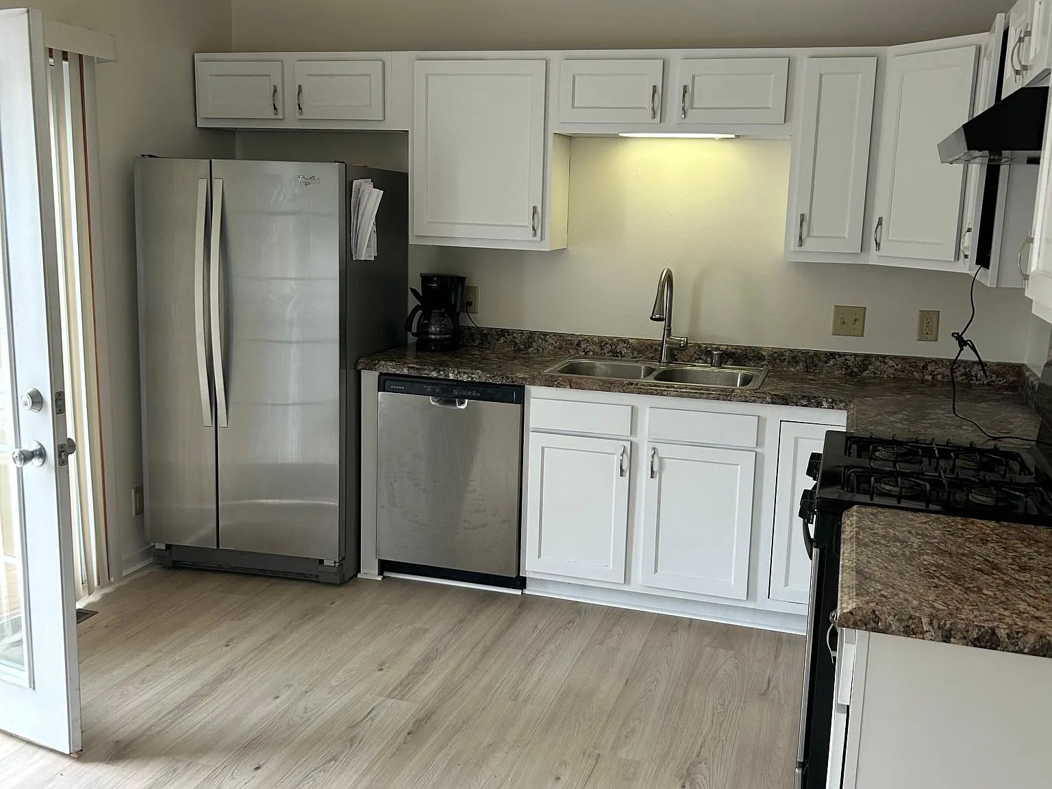 3 bed, 1510 sqft, $2,400 — Photo 4