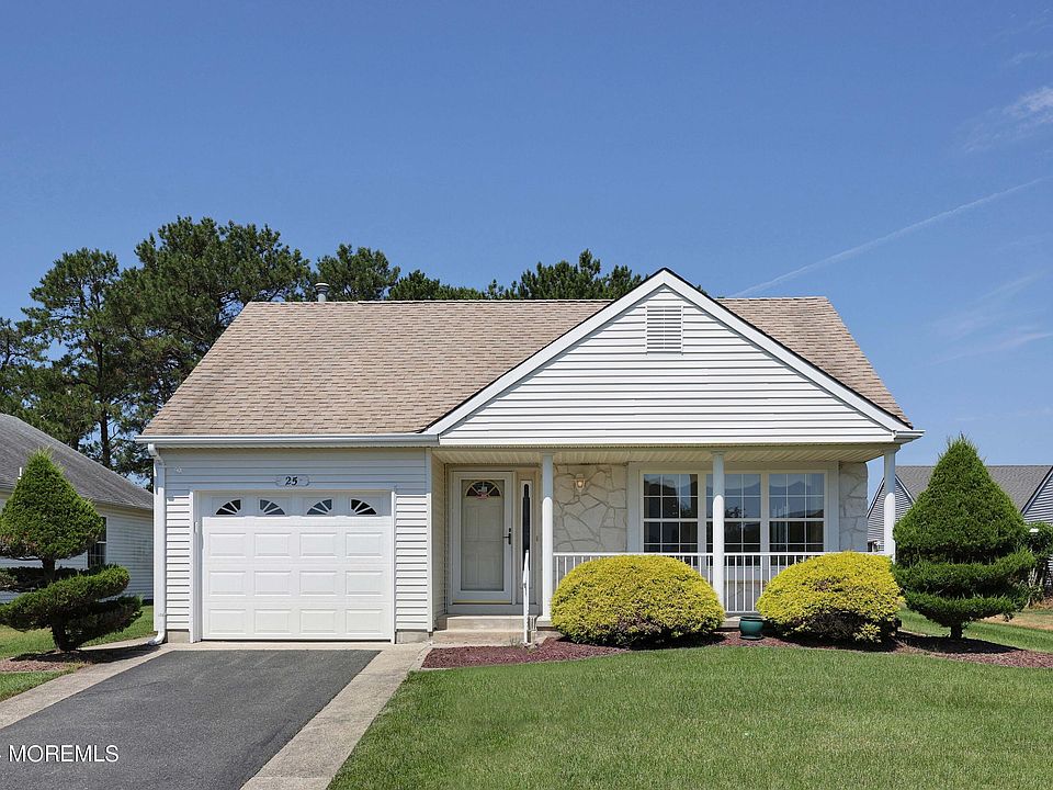 1st image of 25 Sheffield Drive