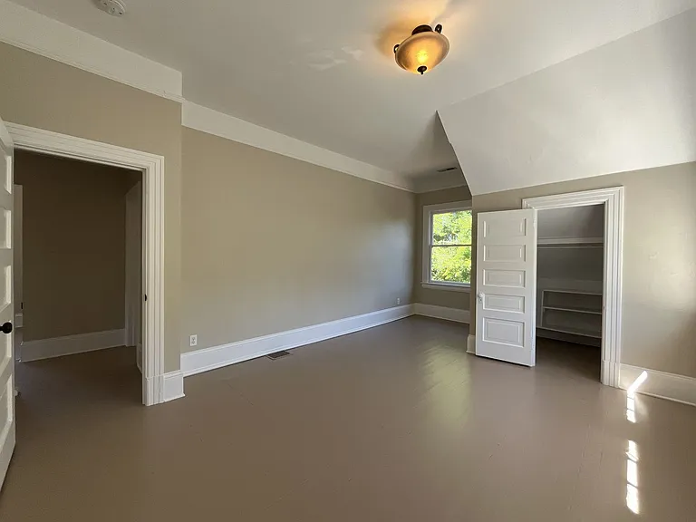 2850 NE Davis St — Photo 37