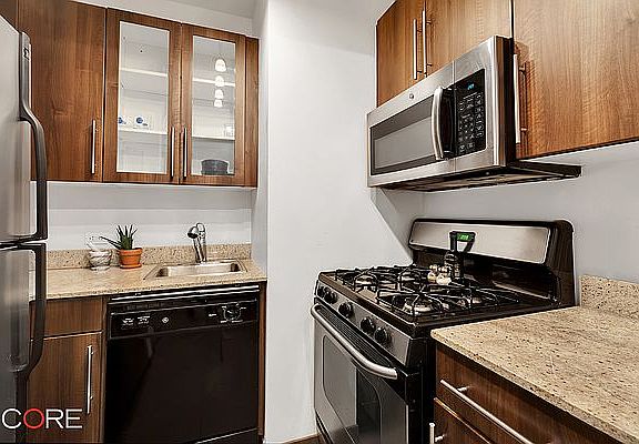 4th image of 82 Beaver St APT 507