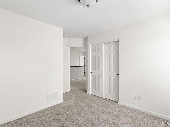 3rd image of 348 Butterfly Garden Ln