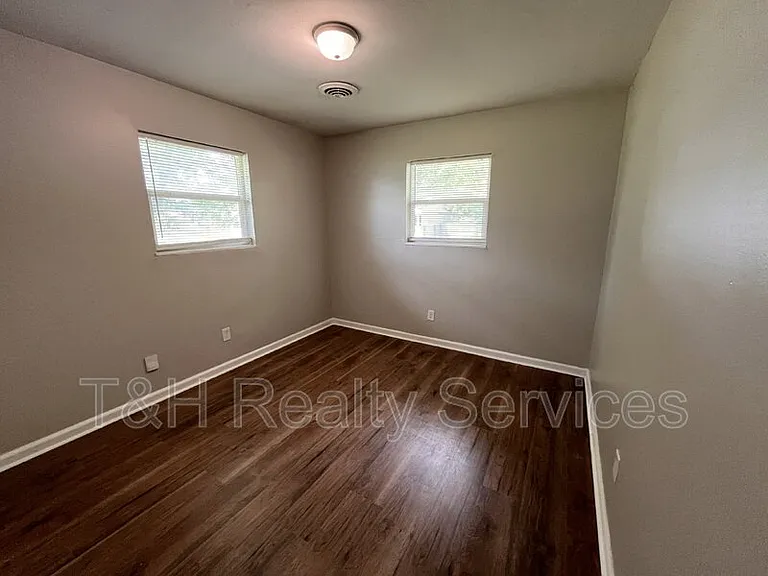 2601 E Bradbury Ave — Photo 10