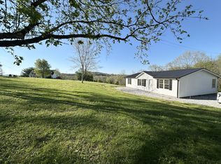 102 Hickman Creek Rd S, Hickman, TN 38567