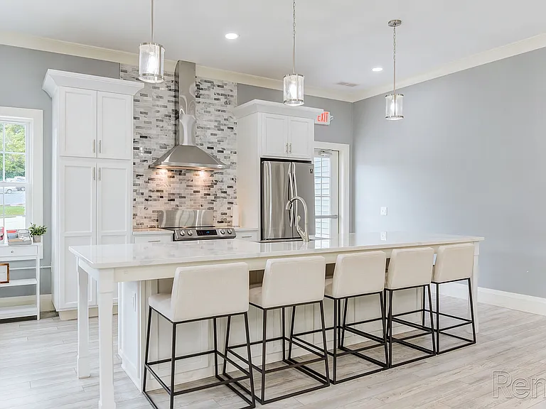Grandview Apartment Homes — Photo 12