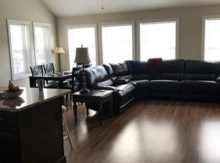 5731 Howe St FLOOR 2, Pittsburgh, PA 15232