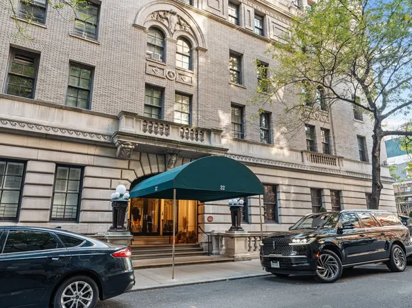 32 East 64th Street image 16 of 16