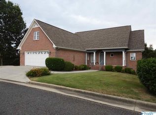 1266 River Ridge Dr, Guntersville, AL 35976