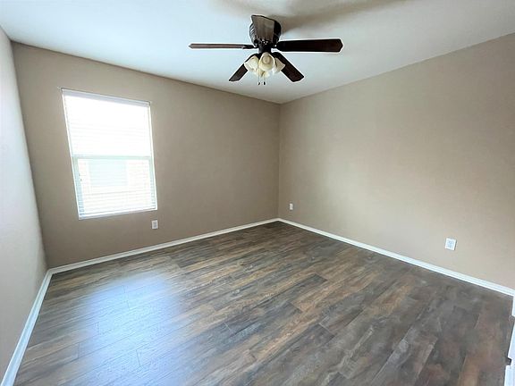 2nd image of 5008 Pacific Way Dr