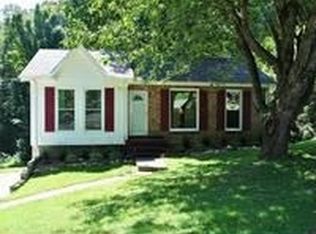 204 Diana Dr, Dickson, TN 37055