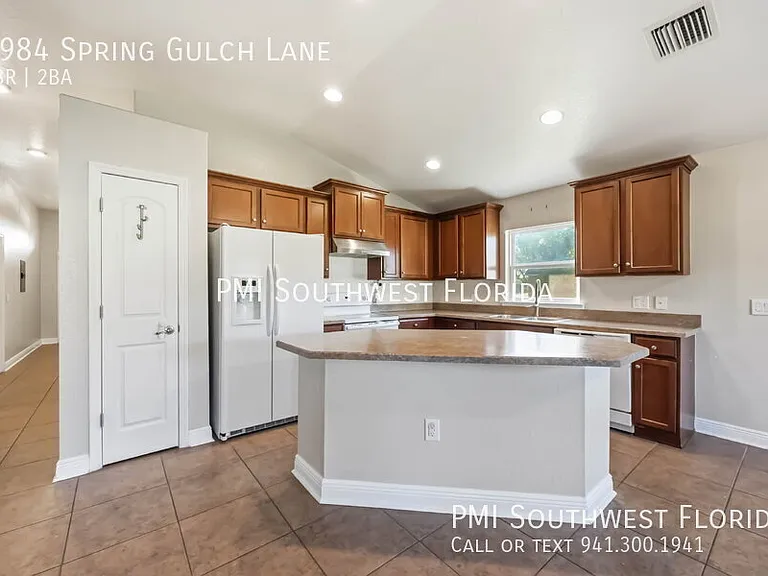 9984 Spring Gulch Ln — Photo 10