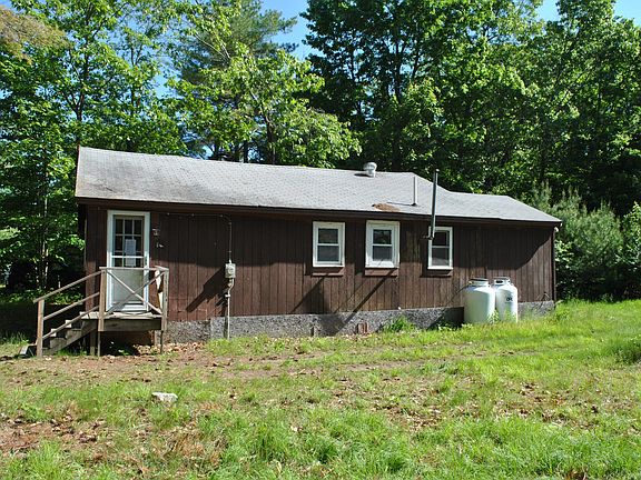 3rd image of 15 Whittum Way