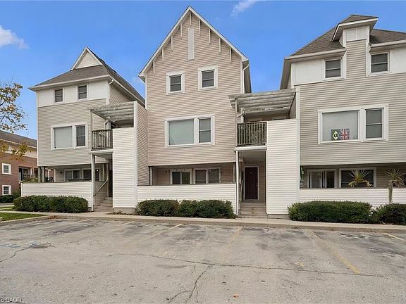2nd image of 461 Beechwood Pl #47