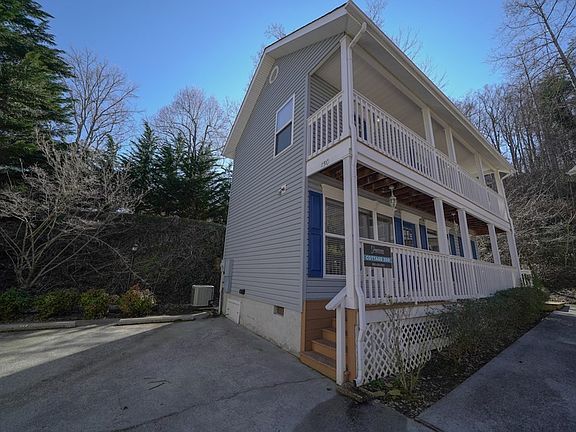 3rd image of 150 Roaring Fork Rd #Cottage200