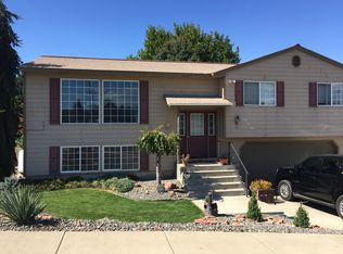 506 Cherry Hill Ln, Zillah, WA