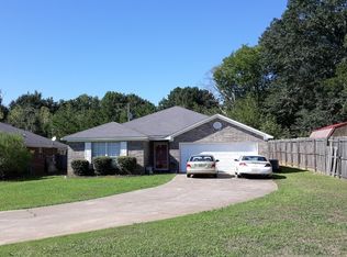 85 Crystal Ave, Hueytown, AL 35023