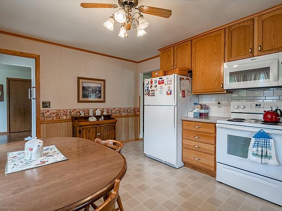 5th image of 369 13th St NE