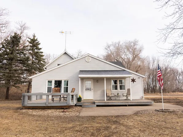 28048 310th St, Bigelow, MN 56117