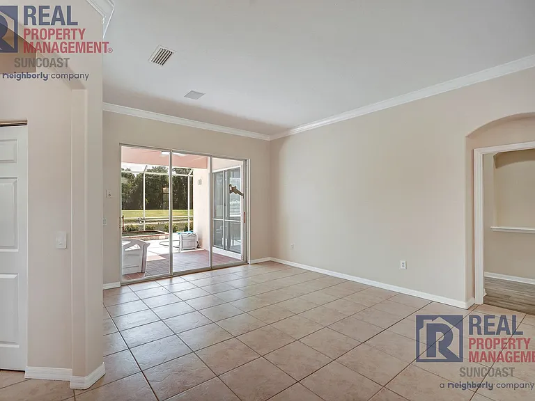 652 Planters Manor Way — Photo 10