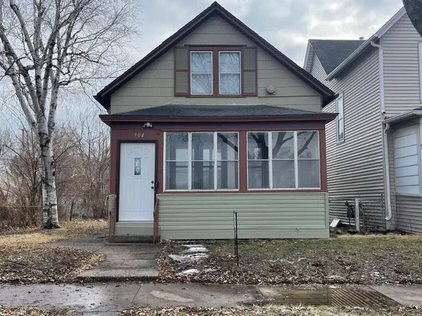 904 Jessamine Ave E, Saint Paul, MN 55106