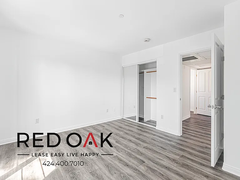 326 S Westlake Ave #201 — Photo 3