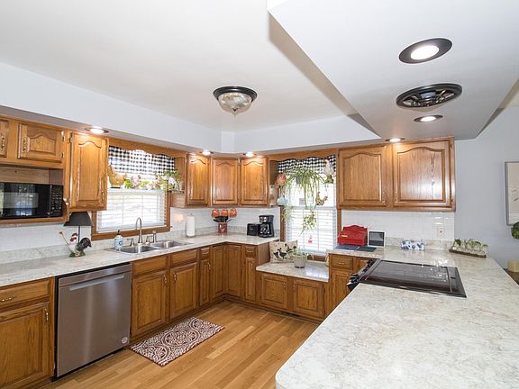 4th image of 6109 Hogue Rd