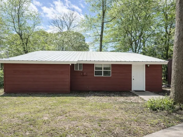 16477 Piper Ln #A, Montgomery, TX 77316