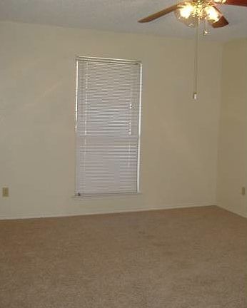 5th image of 7525 Connie Ln