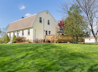 634 Norfolk St, Holliston, MA 01746