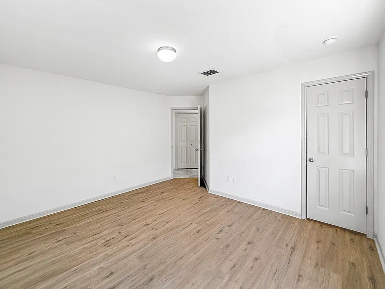 9566 Everton — Photo 12