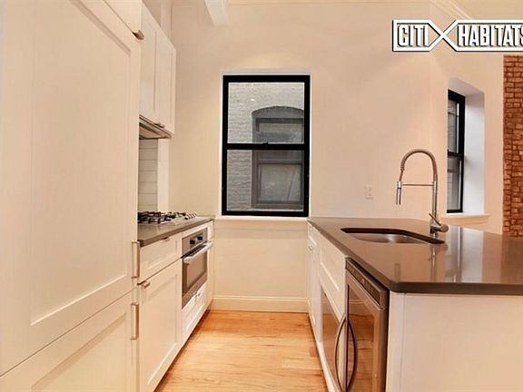 4th image of 268 Elizabeth St APT 3