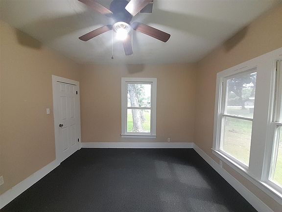 4th image of 1003 Bob Smith Rd