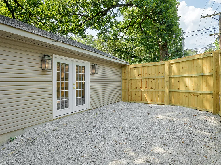 1060 Stewart Ave #2 — Photo 10