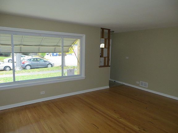 3rd image of 8343 N Keeler Ave