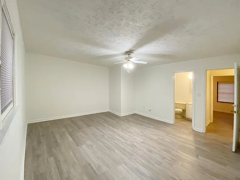 1905 S Milledge Ave #8 — Photo 18