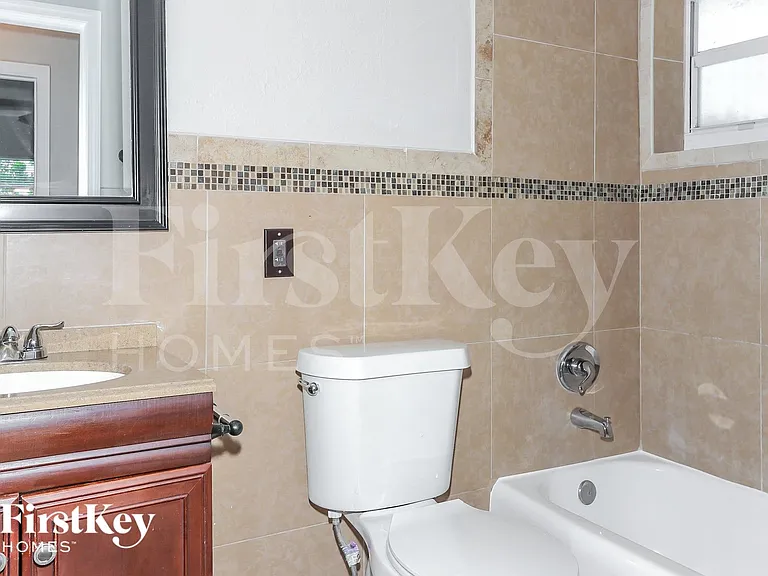 6231 NW 20th St — Photo 13