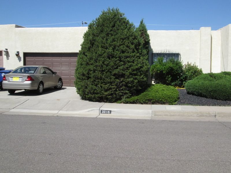 1st image of 3015 Jardin Plz NE