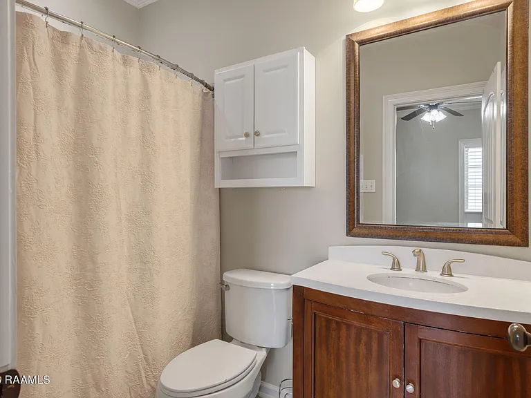 203 Ella St — Photo 12