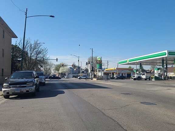 5th image of 3616 N Laramie Ave