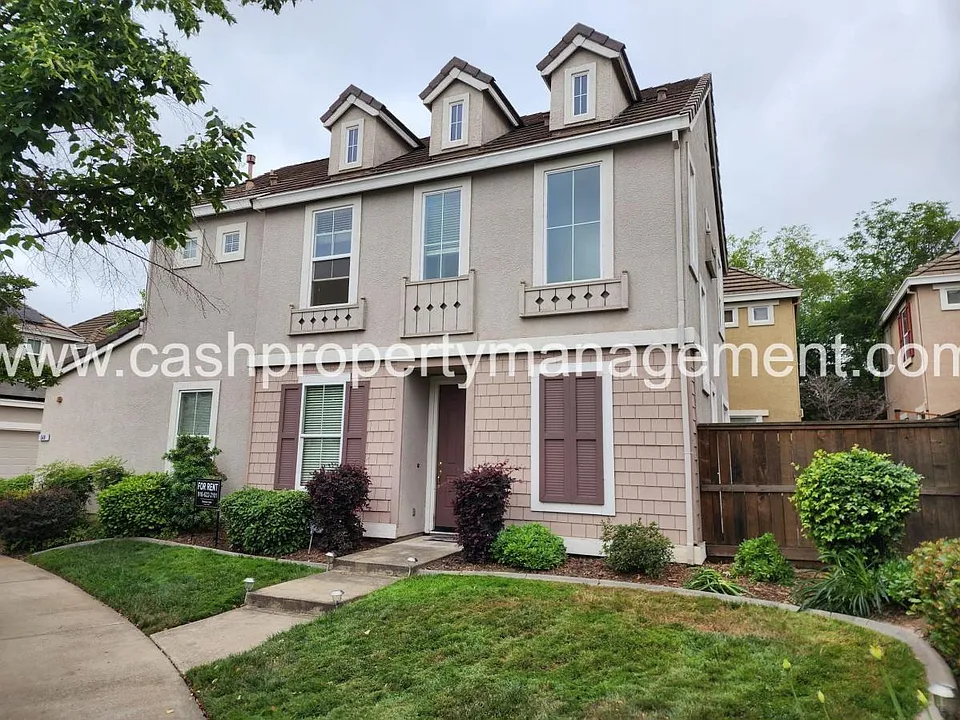548 Navigator Dr