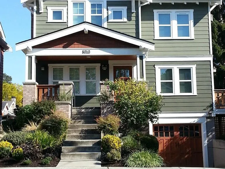 8010 Ashworth Ave N — Photo 1