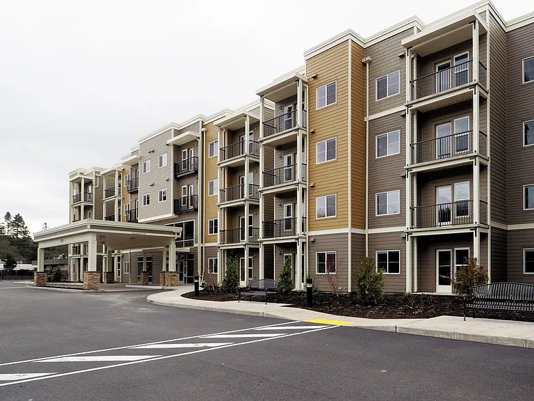 Estates at Hillside Gardens Affordable Senior Community — Photo 20