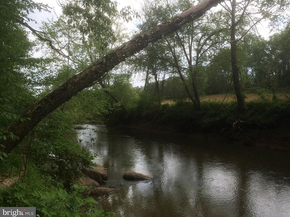 1st image of Larkins Mill Ln